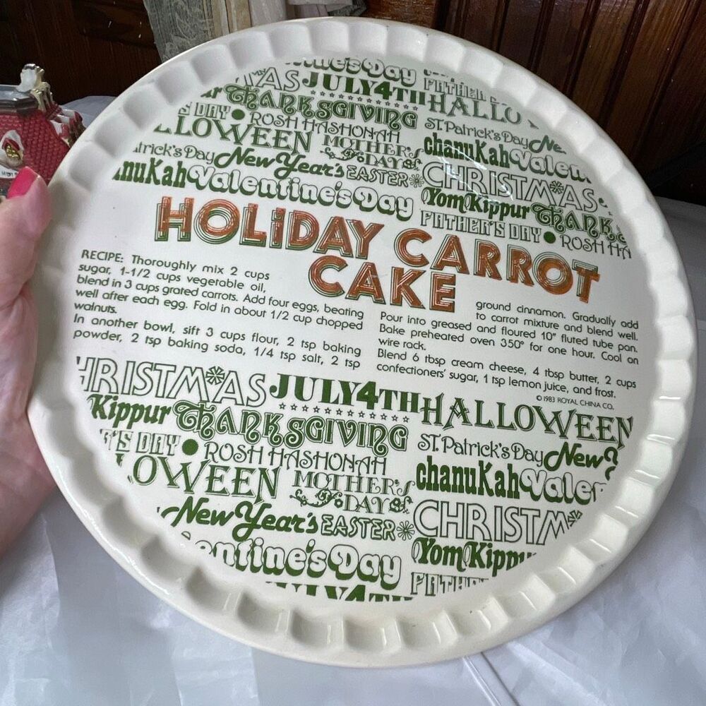 Vintage 1983 Royal China Co. American Ironstone Holiday serving tray carrot cake